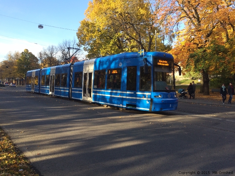 En sp�rvagn p� linje 7 utanf�r Skansen