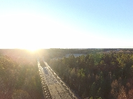 Kymlinge tunnelbanestation. Stationen har aldrig frdigstllts, d man nskat bevara naturvrdena kring stationen.
Bilden tagen: 2015-11-22
Publicerad: 2015-12-20