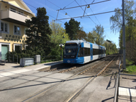 Sprvagn 423 p linje 12 vid Nockeby torg i Bromma, krriktning Nockeby.
Bilden tagen: 2016-05-07
Publicerad: 2016-06-05