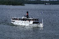 stan I byggdes 1906 p Bergsunds varv. 1984 Kptes hon av Strmma kanalbolaget. Hon tar 108-180 passagerare.
Hr ser vi henne p vg ut frn Stockholm.

Bilden tagen: 2007-07-30
Publicerad: 2008-09-24