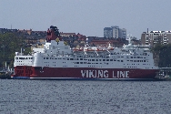 Viking lines Mariella, vid Stadsgrden i Stockholm.
Byggd 1985 (senast ombyggd 2000), fart: 22 knop, effekt: 23000 kW, bilar: 580, lngtradare: 62, passagerare: 2447, hyttplatser: 2447.
Bilden tagen: 2010-05-13
Publicerad: 2011-01-09