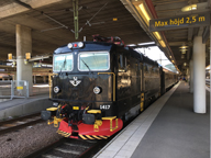 RC-lok nr 1417 p Stockholms Central
Bilden tagen: 2016-05-06
Publicerad: 2016-05-08